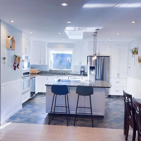 Quiet Three Bedrooms House วิกตอเรีย ภายนอก รูปภาพ
