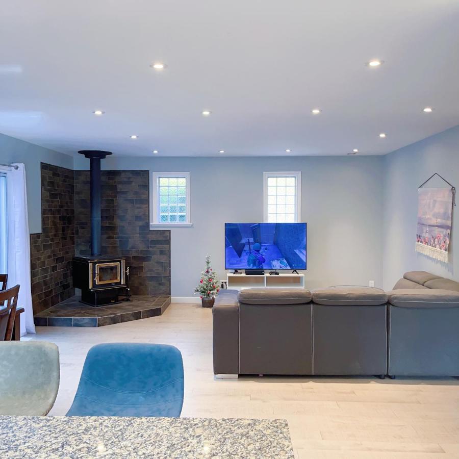 Quiet Three Bedrooms House วิกตอเรีย ภายนอก รูปภาพ