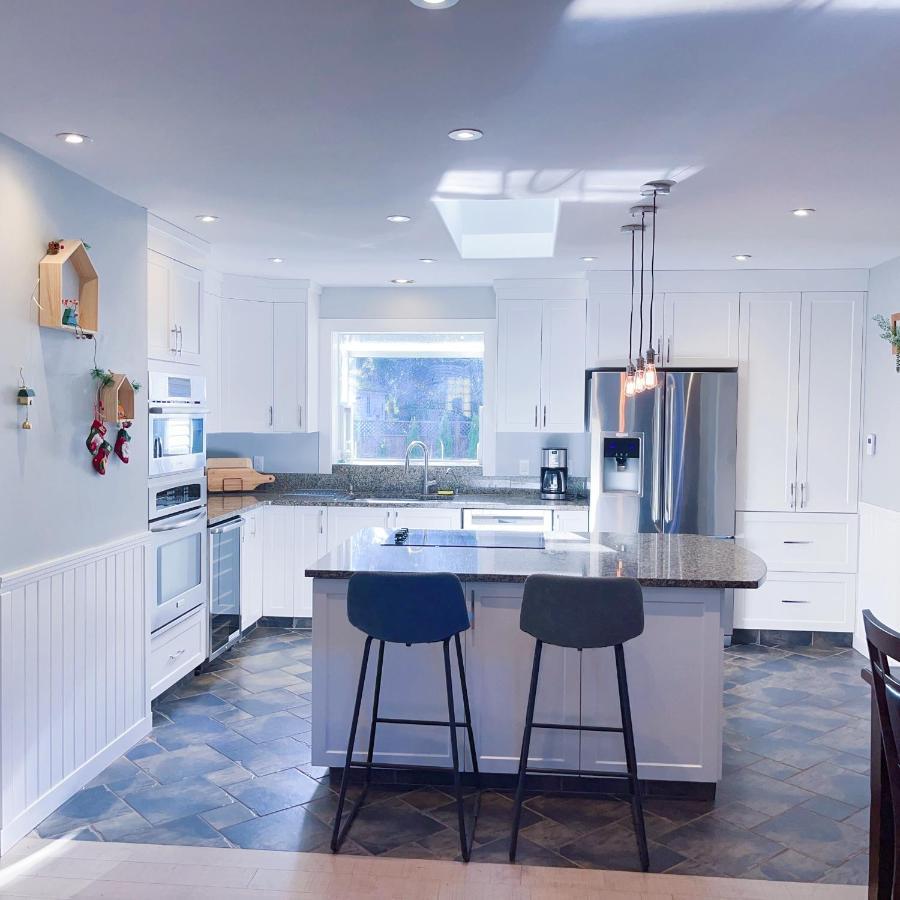 Quiet Three Bedrooms House วิกตอเรีย ภายนอก รูปภาพ